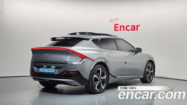 Kia EV6 Long Range 4WD GT Line 2023 — фото 2