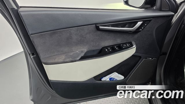 Kia EV6 Long Range 4WD GT Line 2023 — фото 24