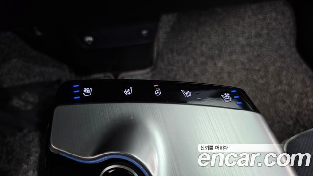 Kia EV6 Long Range 4WD GT Line 2023 — фото 33