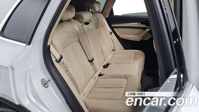 Audi Q5 (FY) 45 TFSI Quattro 2022 — фото 11