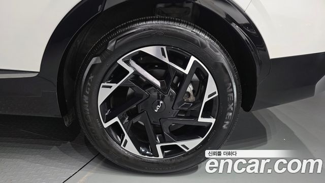 Kia Sportage (V) Gasoline 1.6 Turbo 2WD Signature 2024 — фото 21