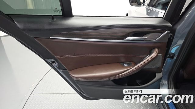 BMW 5 Series (G30) 520d Luxury Plus 2020 — фото 25