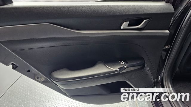 Kia K5 (III) 2.0 LPI(Renter car) Trandy 2023 — фото 25