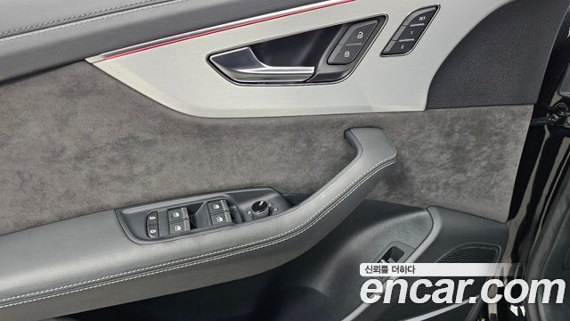 Audi Q8 (4M) 55 TFSI Quattro Premium 2022 — фото 29