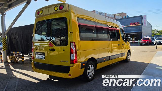 Renault Korea Master School Bus 15-Seater 2020 — фото 2