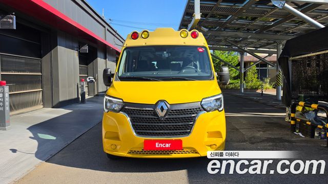 Renault Korea Master School Bus 15-Seater 2020 — фото 3