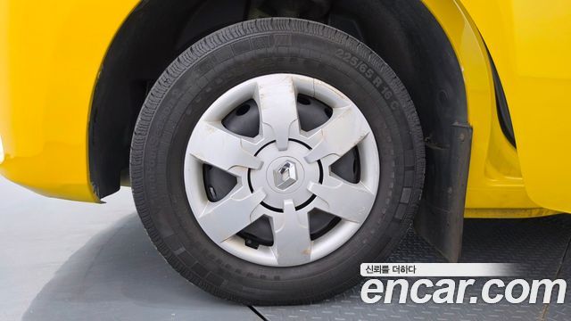 Renault Korea Master School Bus 15-Seater 2020 — фото 5