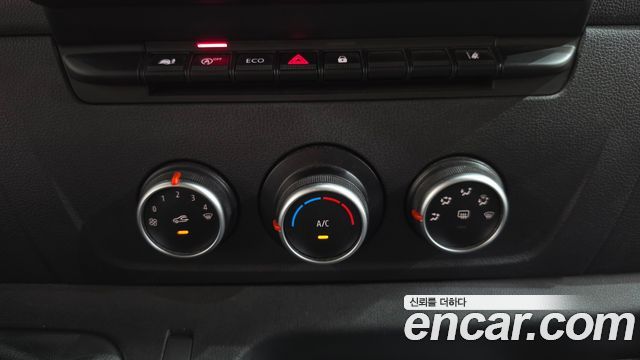 Renault Korea Master School Bus 15-Seater 2020 — фото 16