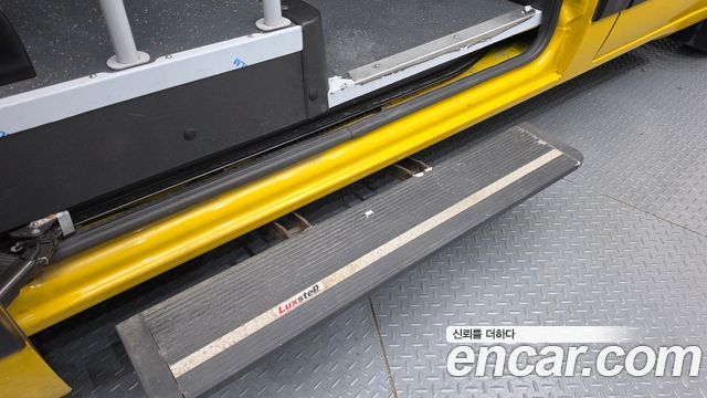 Renault Korea Master School Bus 15-Seater 2020 — фото 20