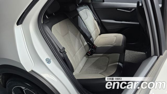 Kia Niro Prestige 2022 — фото 11