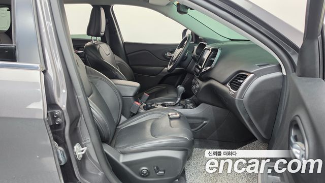 Jeep Cherokee (KL) 2.4 Limited AWD 2020 — фото 11