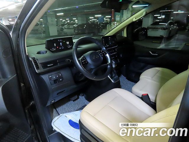 Hyundai Staria Cargo 3-Seater Modern 2023 — фото 9