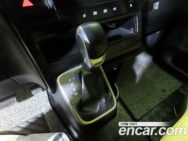 Hyundai Staria Cargo 3-Seater Modern 2023 — фото 15