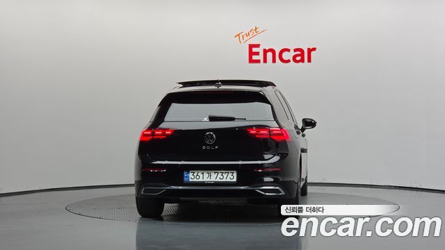 Volkswagen Golf (VIII) 2.0 TDI Prestige 2023 — фото 4