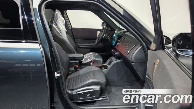 MINI Cooper S Countryman (III) ALL4 JCW First Edition 2025 — фото 26