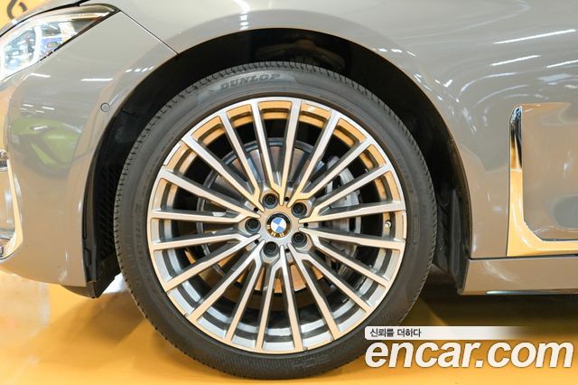 BMW 7 Series (G11) 740Li xDrive Design Pure Excellence 2021 — фото 5