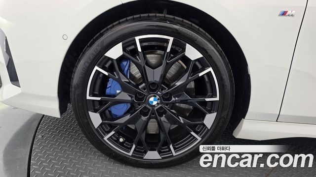 BMW 1 Series (F70) M135 xDrive 2025 — фото 5