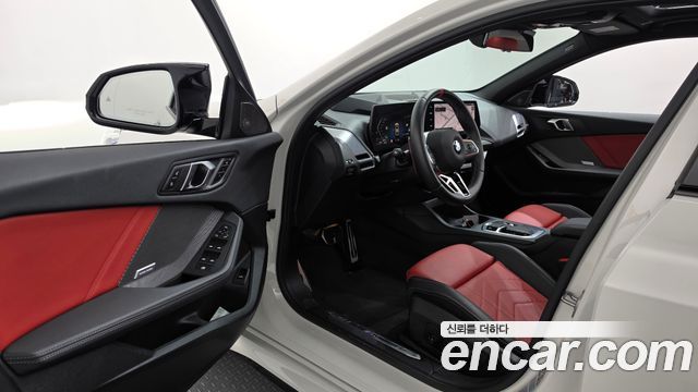 BMW 1 Series (F70) M135 xDrive 2025 — фото 10