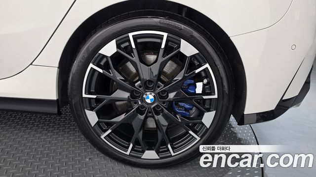 BMW 1 Series (F70) M135 xDrive 2025 — фото 27