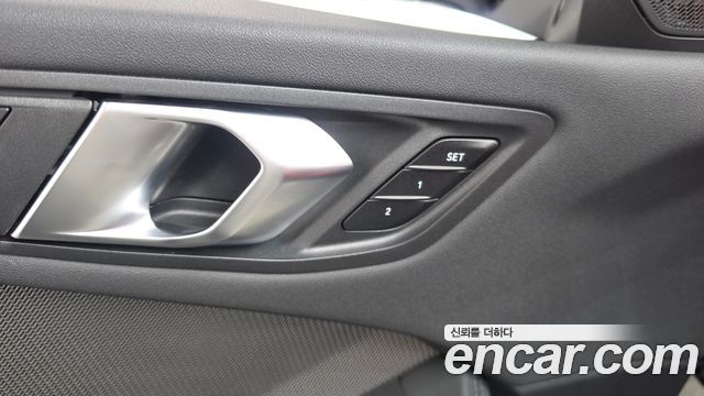 BMW 1 Series (F70) M135 xDrive 2025 — фото 34