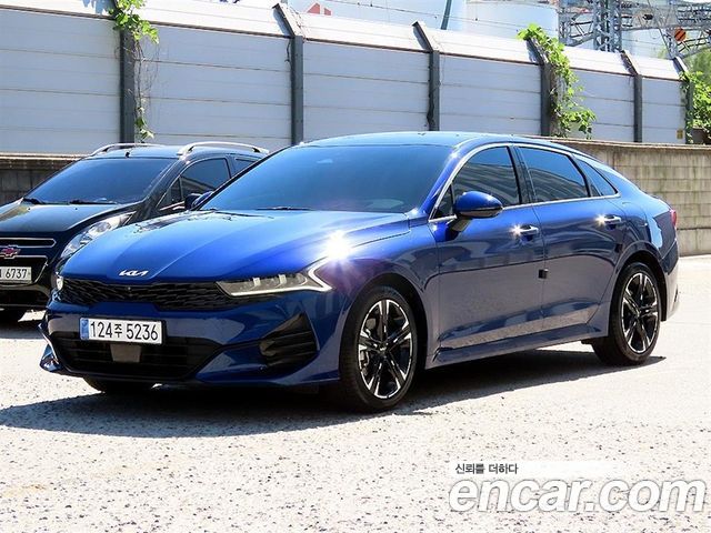 Kia K5 (III) 1.6 Turbo Signature 2023 — фото 1
