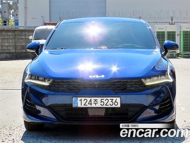 Kia K5 (III) 1.6 Turbo Signature 2023 — фото 2