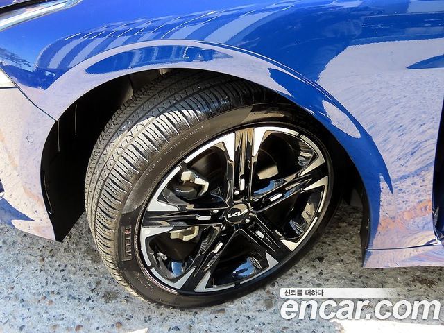 Kia K5 (III) 1.6 Turbo Signature 2023 — фото 24