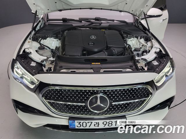Mercedes-Benz E-Class (W214) E200 AMG Line 2026 — фото 3
