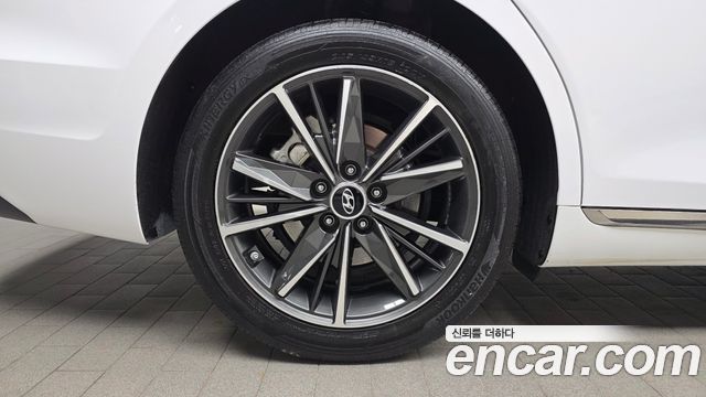 Hyundai Grandeur (IG) 2.5 Le Blanc 2023 — фото 5