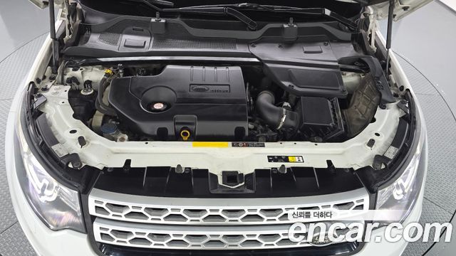 Land Rover Discovery Sport 2.0 TD4 HSE Luxury 2017 — фото 6