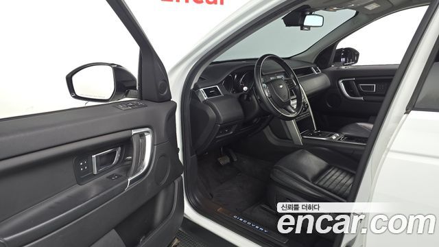 Land Rover Discovery Sport 2.0 TD4 HSE Luxury 2017 — фото 10