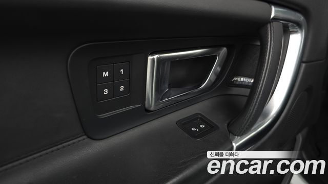 Land Rover Discovery Sport 2.0 TD4 HSE Luxury 2017 — фото 18