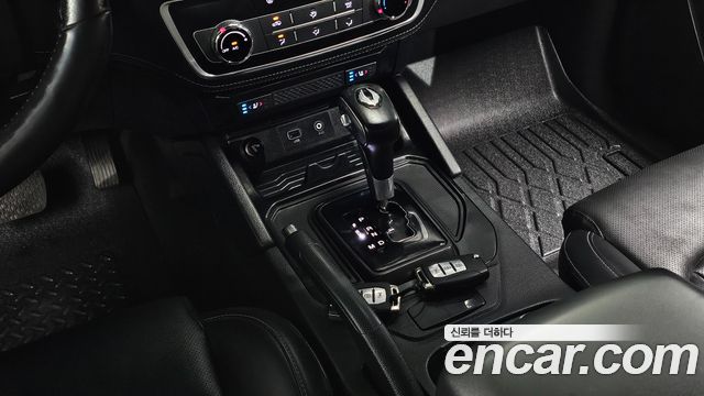 KG Mobility (SsangYong) Rexton Sports Khan Diesel 2.2 2WD Prestige Special (5-Link) 2020 — фото 9