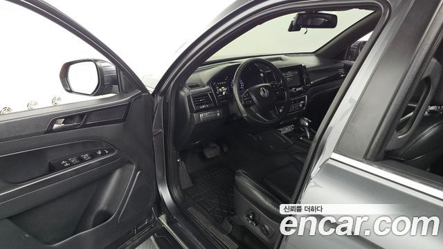 KG Mobility (SsangYong) Rexton Sports Khan Diesel 2.2 2WD Prestige Special (5-Link) 2020 — фото 15
