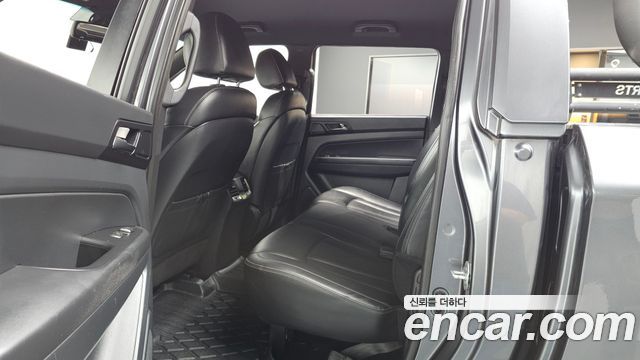 KG Mobility (SsangYong) Rexton Sports Khan Diesel 2.2 2WD Prestige Special (5-Link) 2020 — фото 16