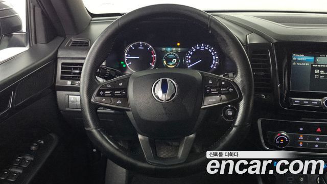 KG Mobility (SsangYong) Rexton Sports Khan Diesel 2.2 2WD Prestige Special (5-Link) 2020 — фото 17