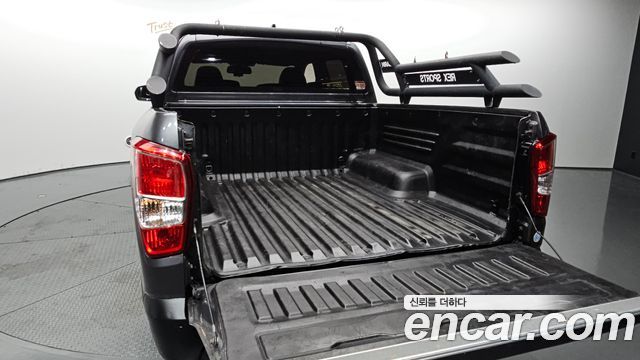KG Mobility (SsangYong) Rexton Sports Khan Diesel 2.2 2WD Prestige Special (5-Link) 2020 — фото 21