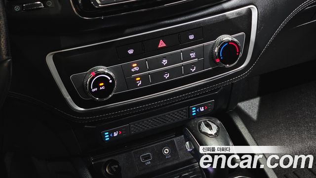 KG Mobility (SsangYong) Rexton Sports Khan Diesel 2.2 2WD Prestige Special (5-Link) 2020 — фото 24