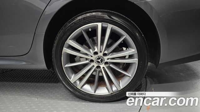 Mercedes-Benz CLS-Class (C257) CLS400d 4MATIC 2019 — фото 21