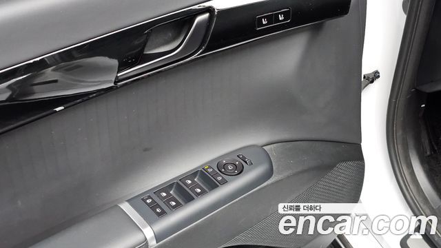 Hyundai Grandeur (GN7) 3.5 Gasoline 2WD Calligraphy 2023 — фото 20