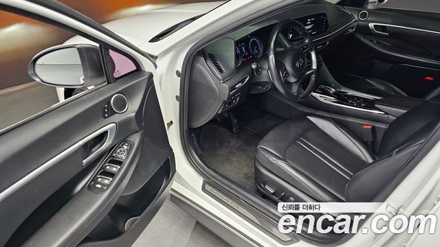 Hyundai Sonata Hybrid (DN8) Premium Family 2021 — фото 10