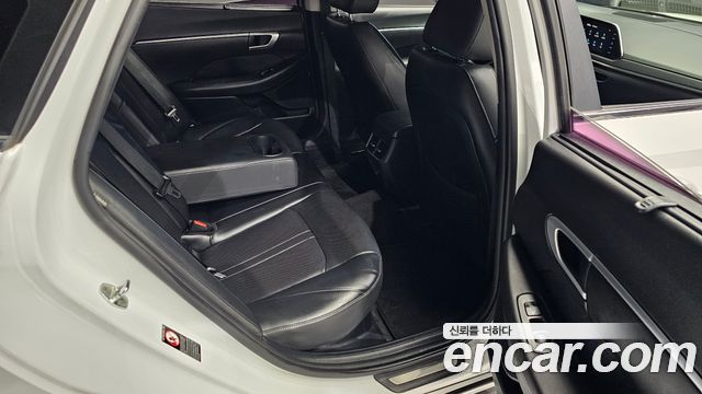 Hyundai Sonata Hybrid (DN8) Premium Family 2021 — фото 11