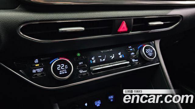 Hyundai Sonata Hybrid (DN8) Premium Family 2021 — фото 29
