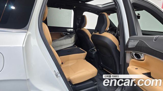 Volvo XC90 (II) B6 Ultimate Bright 2024 — фото 15