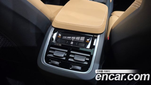 Volvo XC90 (II) B6 Ultimate Bright 2024 — фото 33