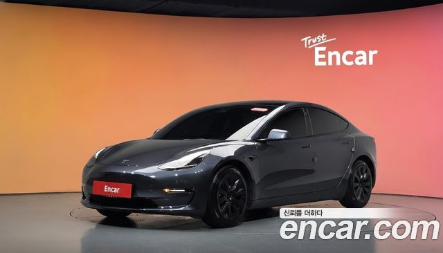 Tesla Model 3 Long Range AWD 2022 — фото 1