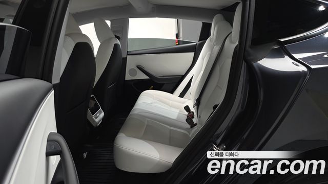 Tesla Model 3 RWD 2024 — фото 12