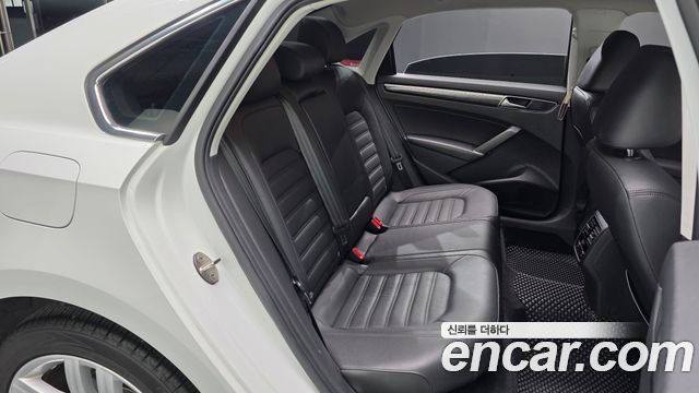 Volkswagen Passat 2.0 TSI B7 2018 — фото 15