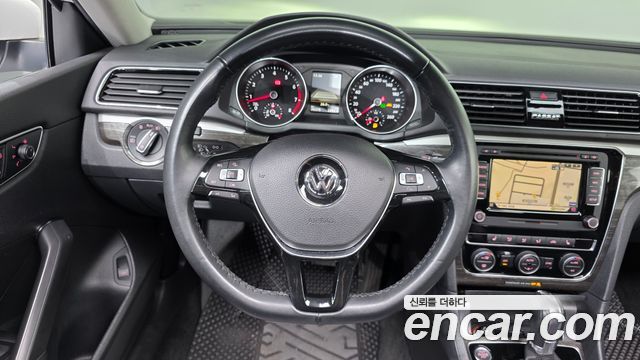 Volkswagen Passat 2.0 TSI B7 2018 — фото 17