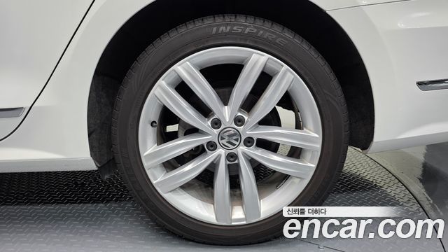 Volkswagen Passat 2.0 TSI B7 2018 — фото 27